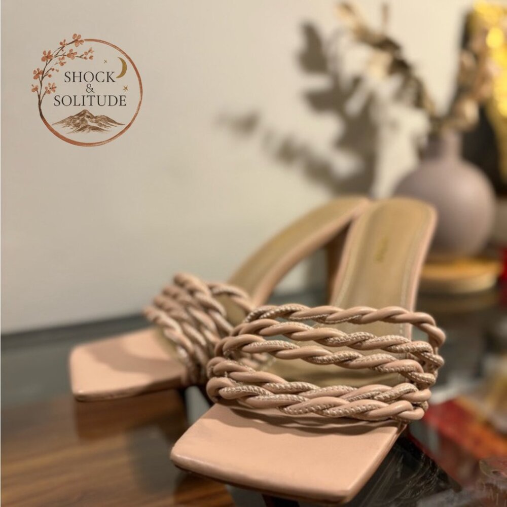 [NWOT] Nude Braided Strap Heeled Mules Women’s Sandals | Size 9